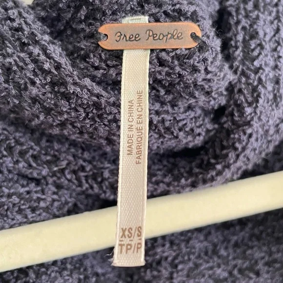 Free people Low tide cardigan navy blue knit sweater open slouchy extra small S - Picture 4 of 13